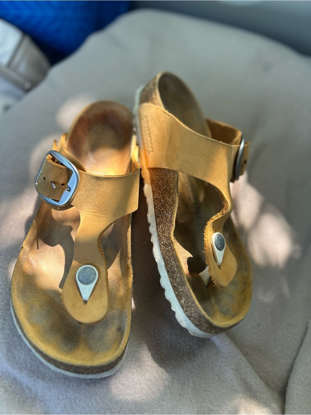 Birkenstock gizeh Tan Leather Toe-Post Sandals size 7 (38)